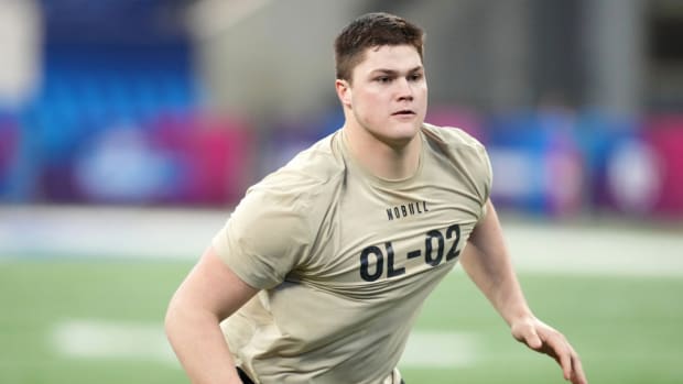 Notre Dame offensive lineman Joe Alt.